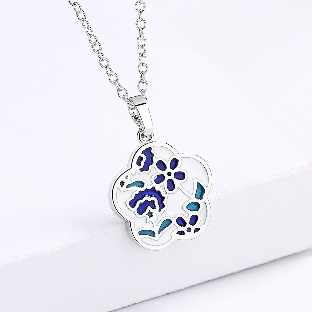 Flower Pendant Necklace